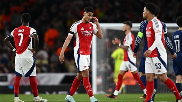 Arsenal trải qua một đêm không như ý.