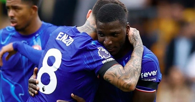 Chelsea không có ý định bán Fernandez lẫn Caicedo. Enzo Fernandez và Moises Caicedo là hai trụ cột quan trọng trong kế hoạch tái thiết đội hình của Chelsea.