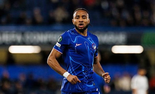 Christopher Nkunku trong màu áo Arsenal, thể hiện sự quan tâm từ CLB thành London
