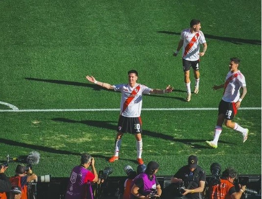 Mastantuono mơ ước chơi cho Real Madrid.