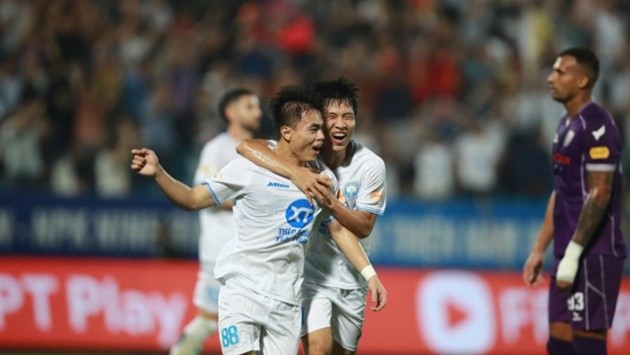 Vòng 21 V-League được dự đoán sẽ vô cùng hấp dẫn với nhiều diễn biến khó lường về lực lượng và cục diện trên bảng xếp hạng