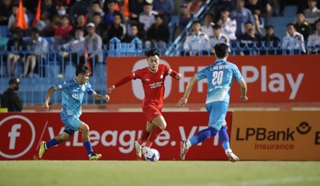 Vòng 21 V-League sẽ vắng mặt khá nhiều cầu thủ cũng như thành viên ban huấn luyện vì án treo giò và kỷ luật.