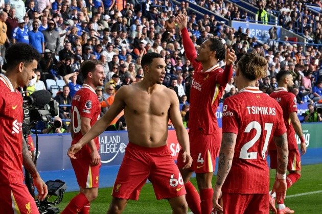 Wesley Franca được xem là người có thể thay thế Trent Alexander-Arnold tại Liverpool.