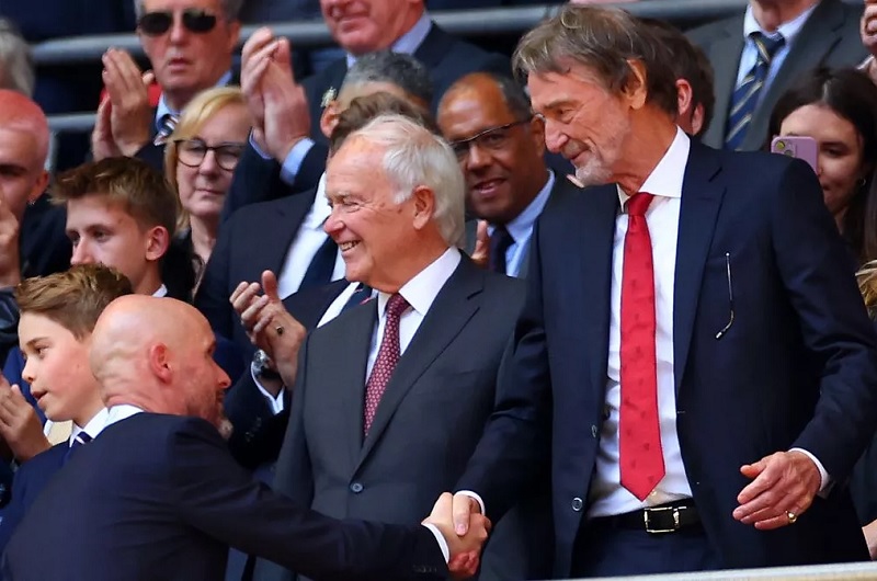 HLV Ruben Amorim phát biểu về tác động của việc cắt giảm nhân sự lên tinh thần cầu thủ Manchester United