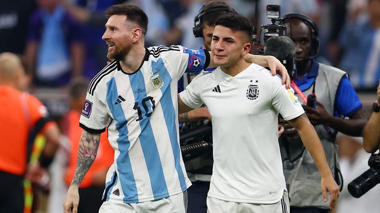 Thiago Almada, ngôi sao Argentina vô địch World Cup 2022, chuẩn bị gia nhập Atletico Madrid.