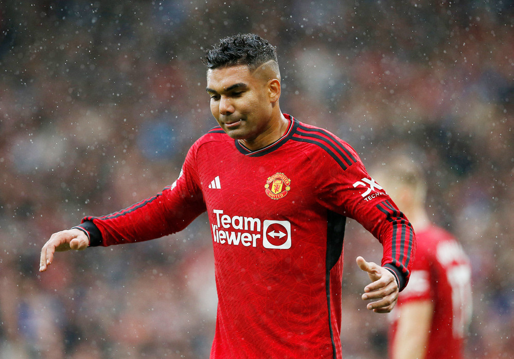 Casemiro tập luyện chuẩn bị trở lại đội hình Manchester United sau chấn thương, hướng đến trận gặp Brentford tại Premier League.