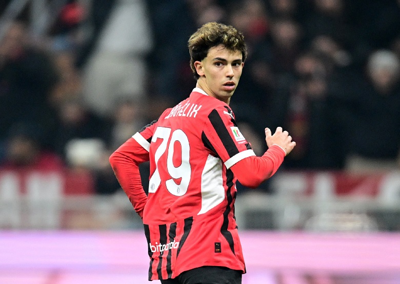 Joao Felix trong màu áo AC Milan, thể hiện phong độ không như kỳ vọng