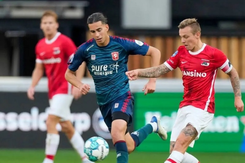 AZ Alkmaar thể hiện phong độ hủy diệt trên sân nhà trong các trận đấu tại Conference League.
