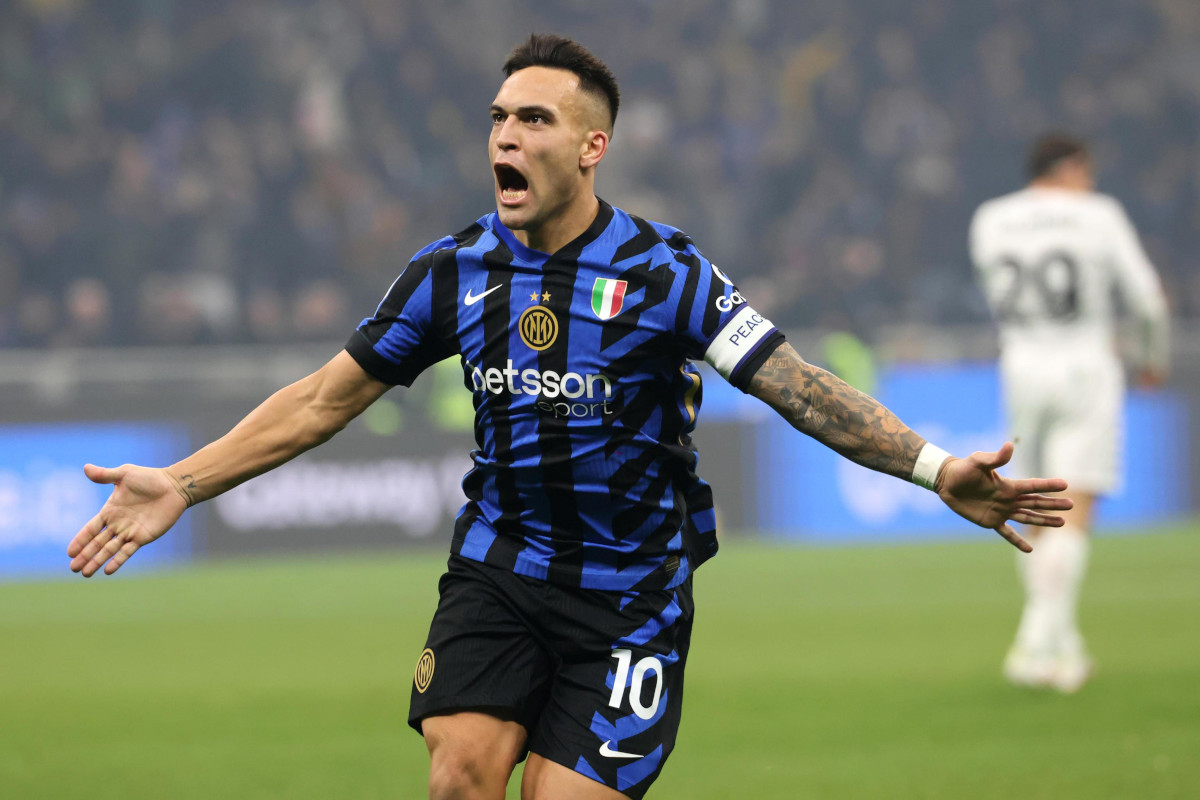Lautaro Martinez ăn mừng bàn thắng cho Inter Milan vào lưới Empoli