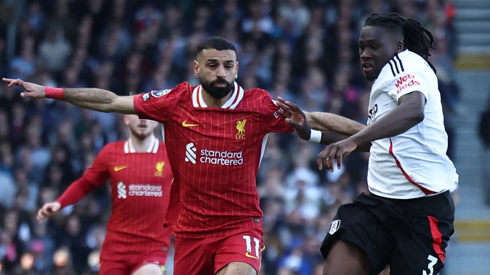Cầu thủ Liverpool thất vọng sau trận thua sốc Fulham tại Craven Cottage, vòng đấu Premier League ngày 6/4