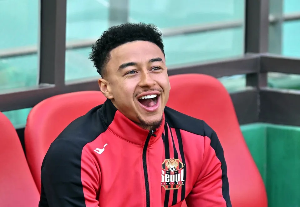 Jesse Lingard đối mặt với chỉ trích từ HLV Kim Gi-dong tại FC Seoul