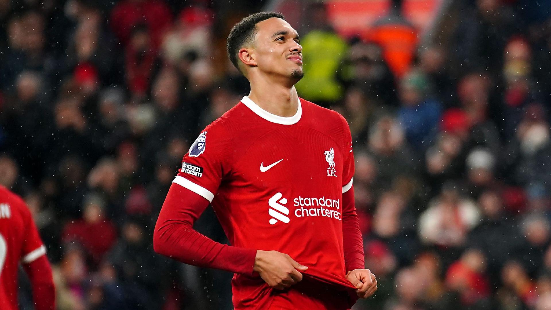 Trent Alexander-Arnold trong màu áo Liverpool, là mục tiêu chuyển nhượng của Real Madrid với mức giá 80 triệu euro