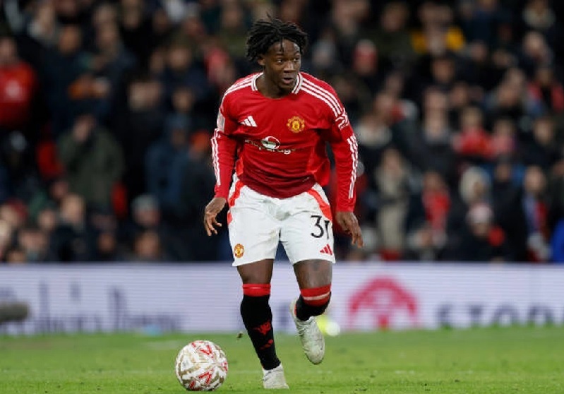 Tiền vệ Kobbie Mainoo của MU đang được Chelsea theo dõi sát sao