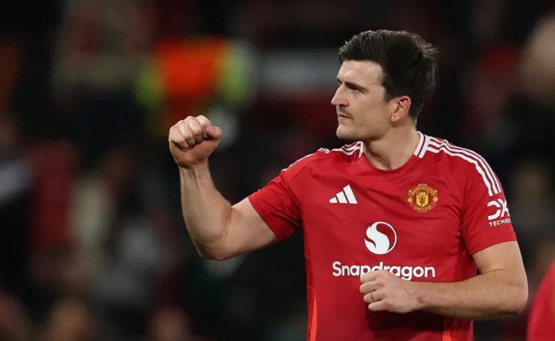 Harry Maguire trong màu áo Manchester United, đối diện với tương lai tại Old Trafford