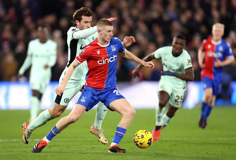 Tiền vệ Adam Wharton của Crystal Palace đang được Manchester United theo dõi sát sao để có thể thay thế Christian Eriksen.