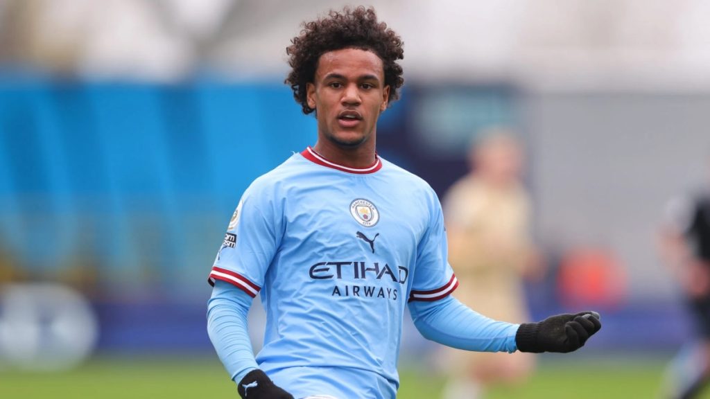 Oscar Bobb, tài năng trẻ được ví là 'Messi Na Uy', chuẩn bị gia hạn hợp đồng với Manchester City