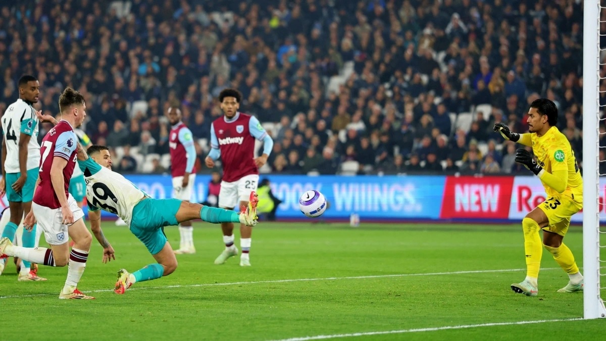 Kết quả bóng đá Ngoại Hạng Anh: Newcastle giành chiến thắng trước West Ham