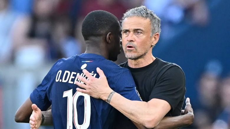 Ousmane Dembele nhiều khả năng không thể góp mặt trong trận tái đấu Arsenal vì chấn thương gân kheo