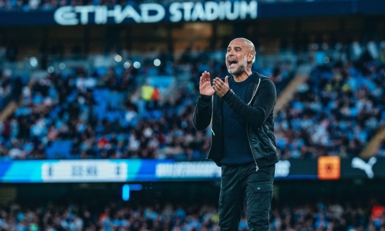 HLV Pep Guardiola cùng Man City giành nhiều danh hiệu vô địch.