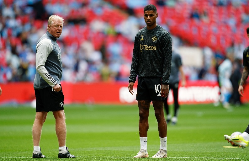 Marcus Rashford tập luyện chăm chỉ tại trung tâm Carrington, thể hiện quyết tâm lấy lại vị trí tại Manchester United