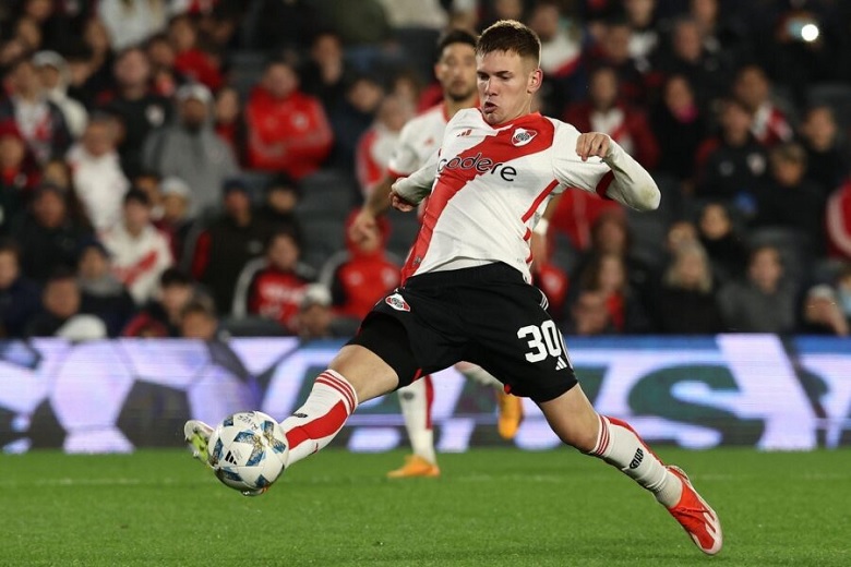 Tiền vệ trẻ Franco Mastantuono của River Plate sắp gia nhập Real Madrid