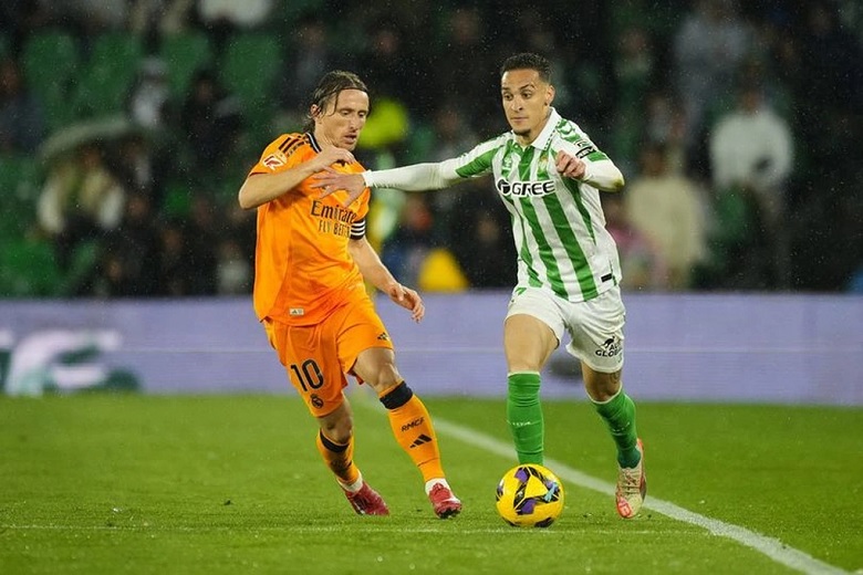 Antony, mục tiêu bất ngờ của Real Madrid, đang trình diễn ấn tượng trong màu áo Betis
