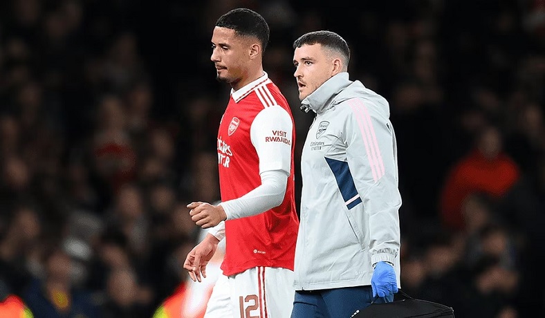 William Saliba chấn thương, HLV Mikel Arteta đối mặt khủng hoảng lực lượng Arsenal