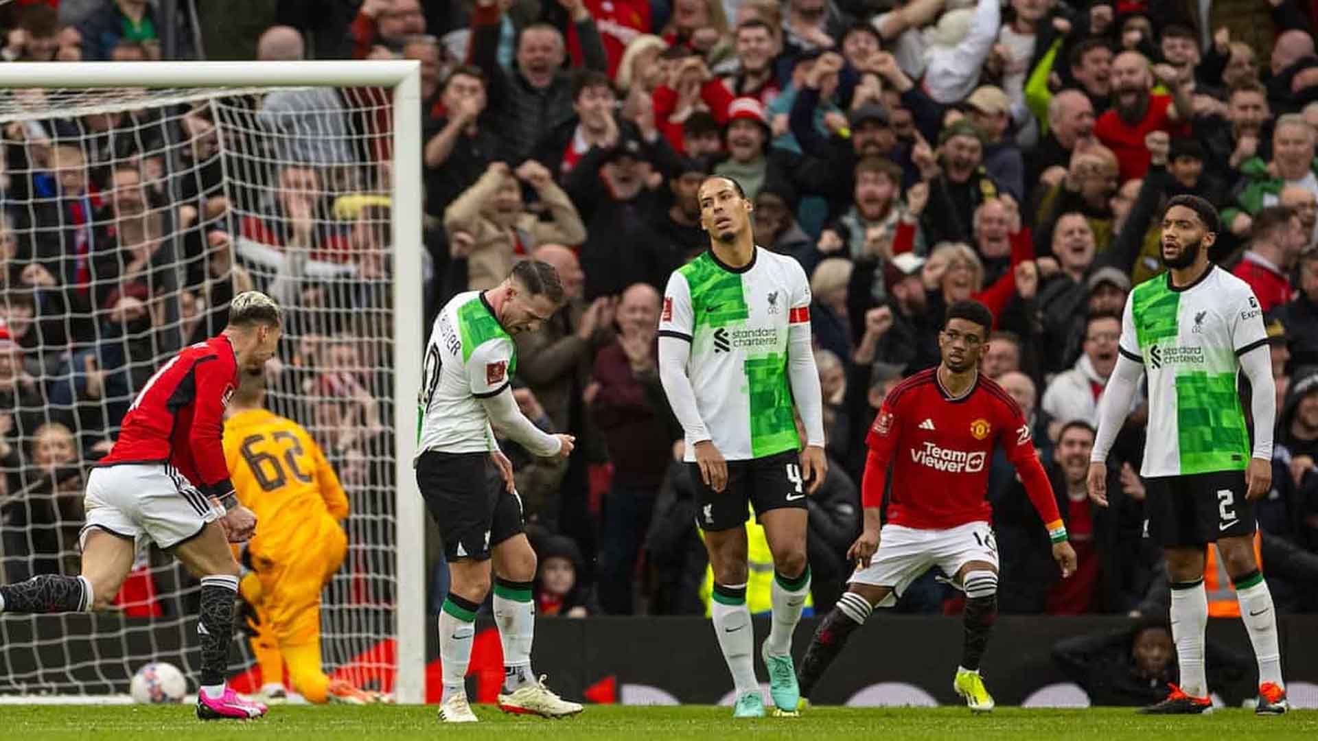 Siêu máy tính Opta cập nhật dự đoán cơ hội vô địch Ngoại hạng Anh sau vòng đấu Liverpool hòa MU
