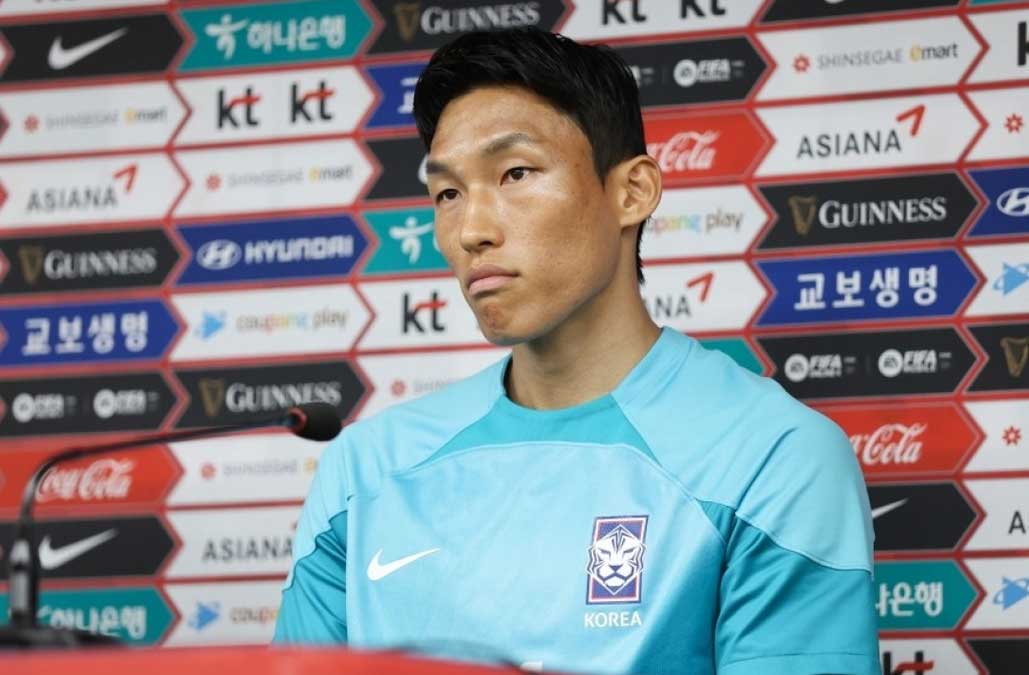 Thủ môn Kim Seung-gyu của đội tuyển Hàn Quốc rời Asian Cup 2023 vì chấn thương dây chằng đầu gối