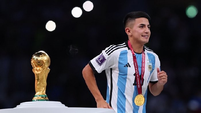 atletico-madrid-chieu-mo-thanh-cong-nha-vo-dich-world-cup-2022_1752644775.jpg