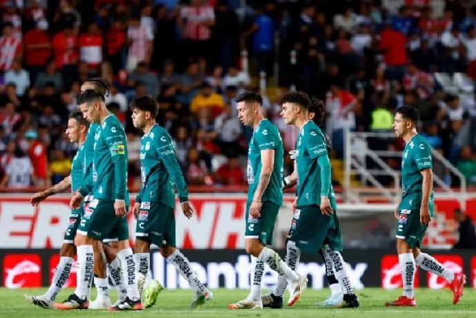 dai-dien-cua-mexico-bat-ngo-bi-loai-khoi-fifa-club-world-cup-2025_1742603527.jpg