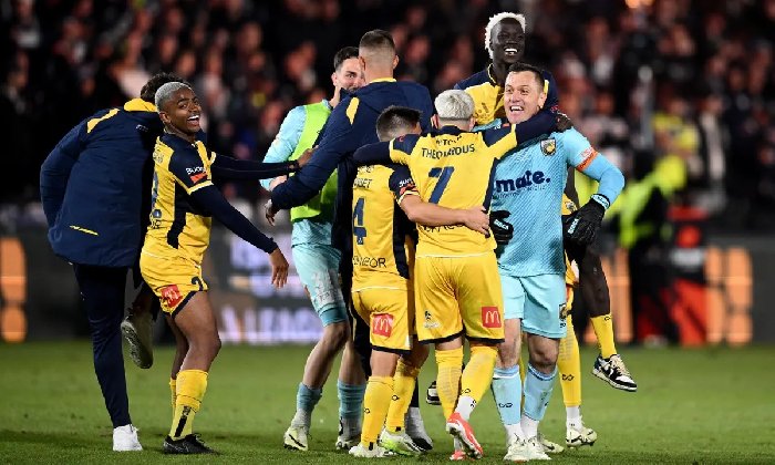 ket-qua-bong-da-hom-nay-toi-25-5-melbourne-victory-thang-chung-ket_1716646002.jpg