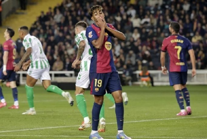 khong-the-thang-betis-barca-lang-phi-co-hoi-vang-tai-la-liga_1743895520.jpg