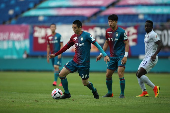 nhan-dinh-soi-keo-anyang-vs-daejeon-17h00-ngay-24-8-lien-tiep-that-bai_1755976265.jpg