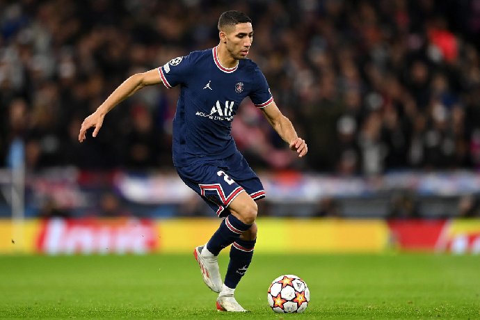 psg-vang-hakimi-o-tu-ket-c1-vi-an-treo-gio_1710515875.jpg