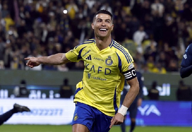 ronaldo-doat-giai-cau-thu-xuat-sac-nhat-saudi-pro-league_1752711336.jpg