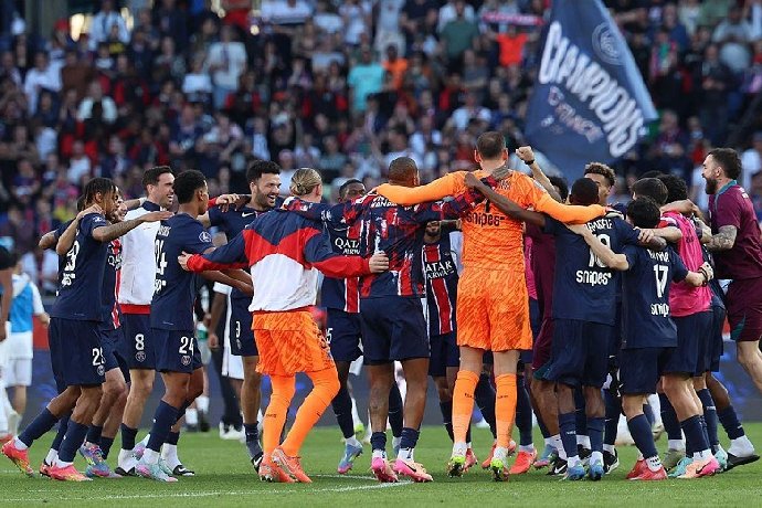 thang-toi-thieu-angers-psg-vo-dich-ligue-1-truoc-6-vong_1743898543.jpg